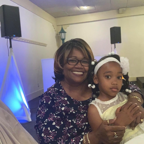 Meet your Posher, Joyce - Picture 1 of 1